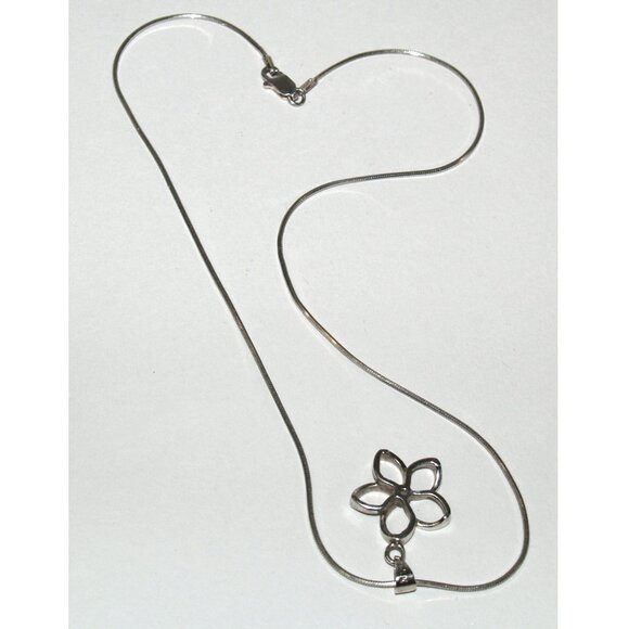 Vintage 925 Italy Sterling Silver K Signed Necklace with flower pendant - Picture 3 of 3